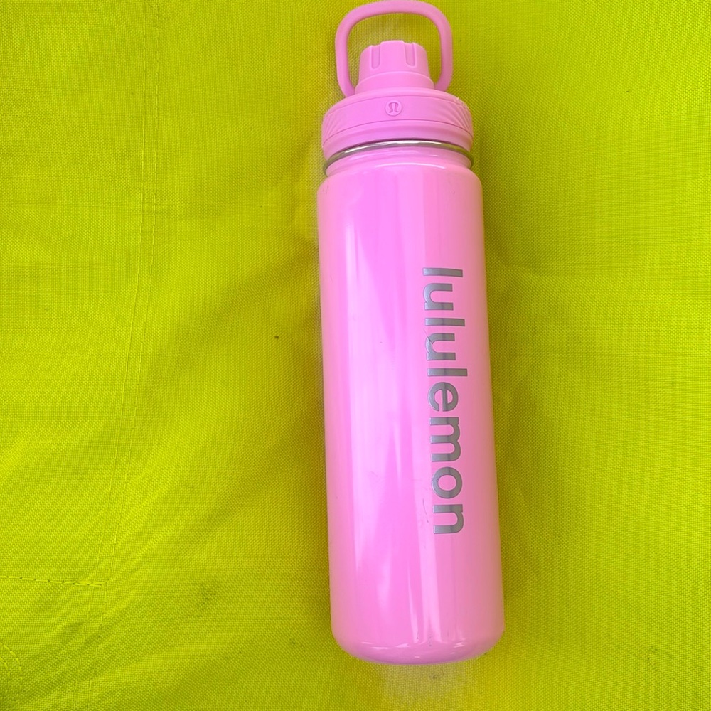 Lululemon babyPink thermal water bottle